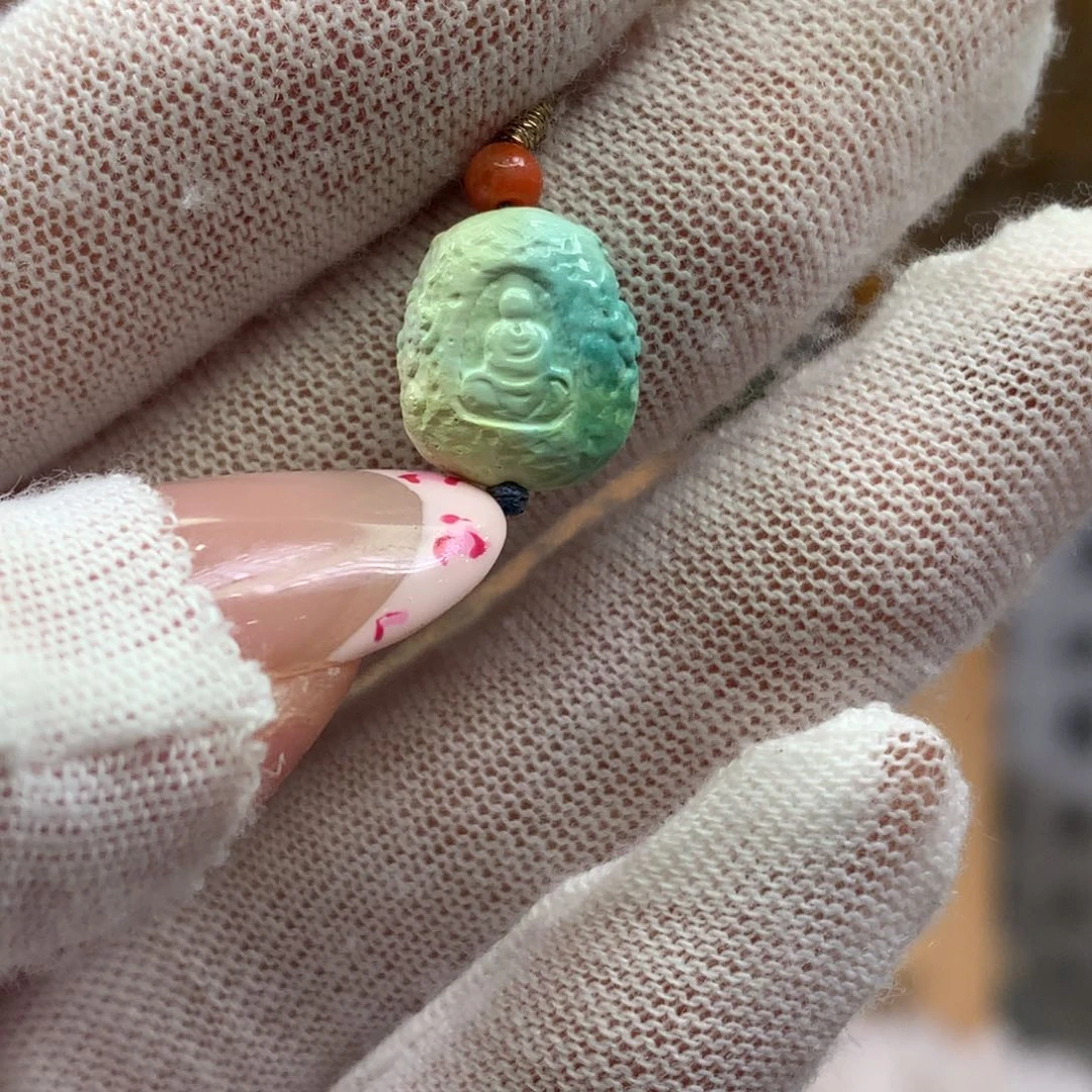 绿松石未镶嵌挂件