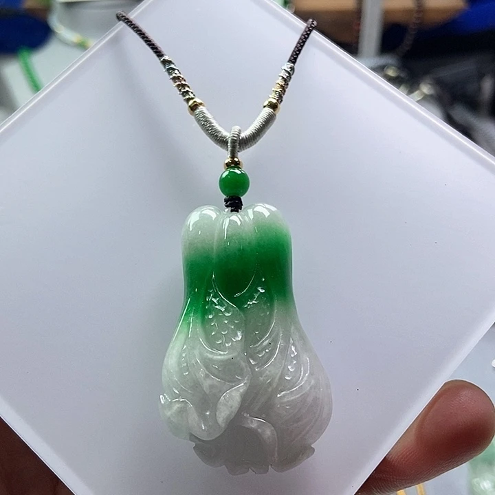 吊坠(赠链)未镶嵌翡翠