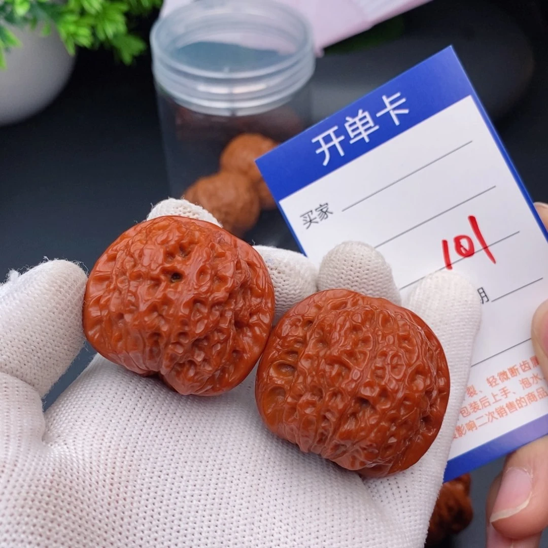 文玩核桃把件38血麒麟101