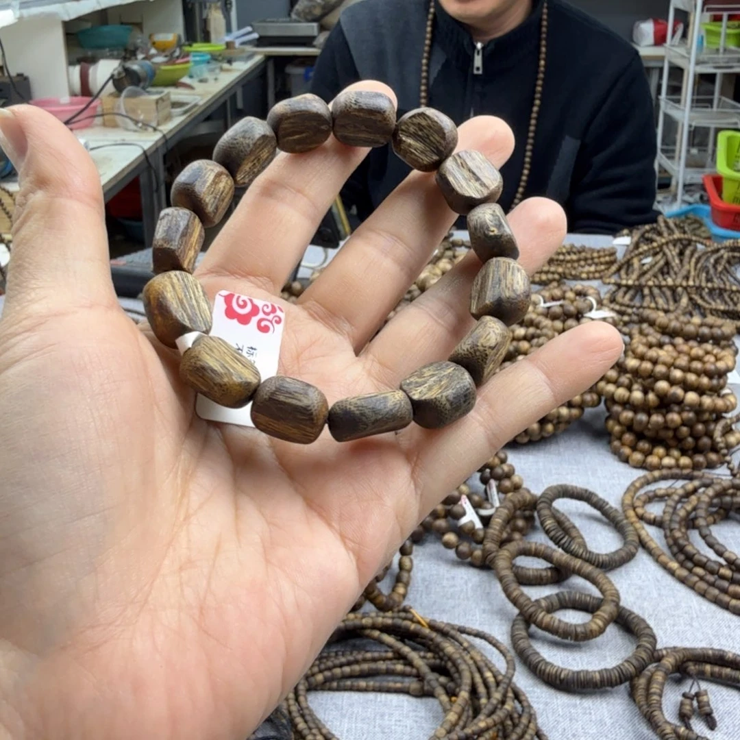 顽***马沉香香囊沉香随型树心珠12.6克