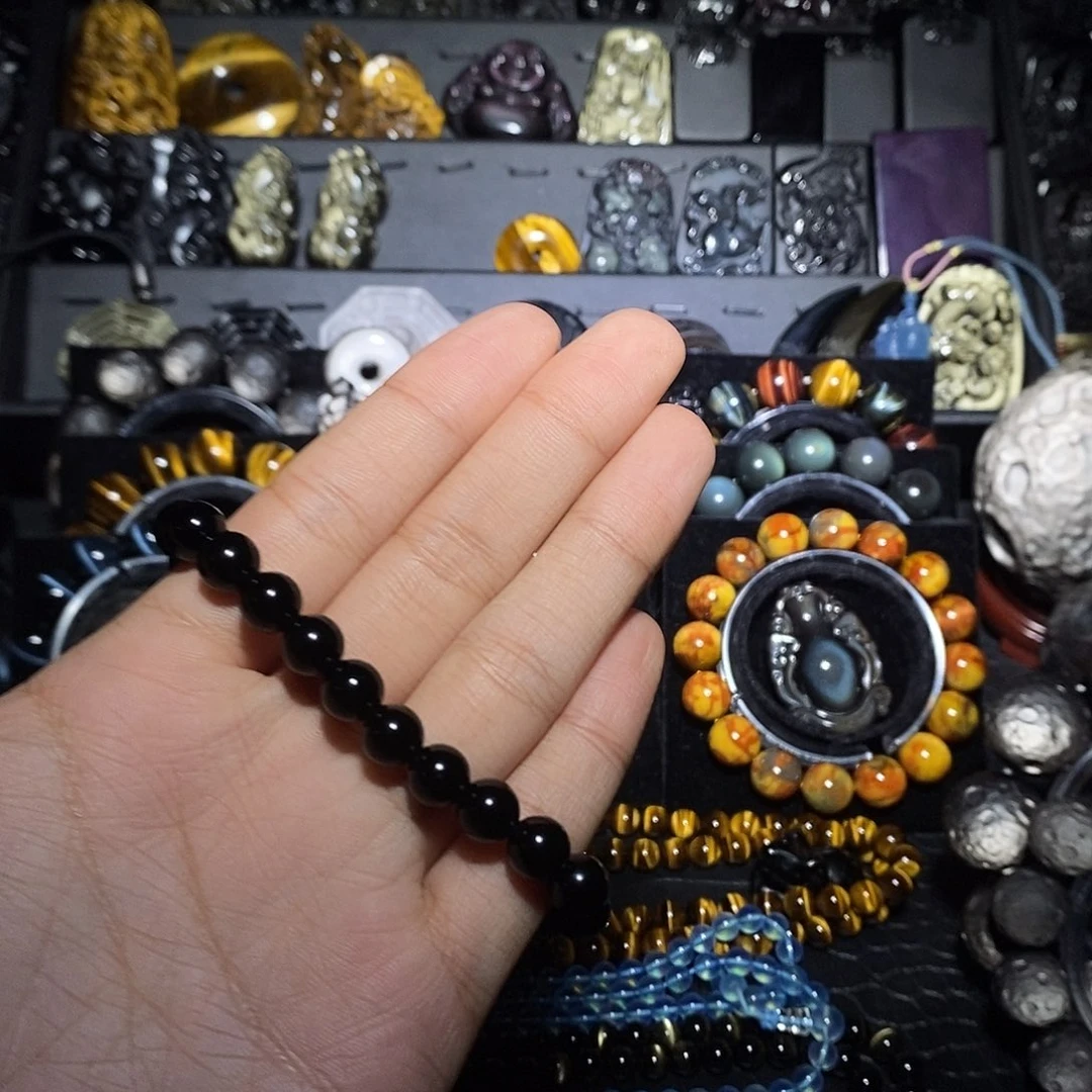 用***9黑曜岩未镶嵌手链