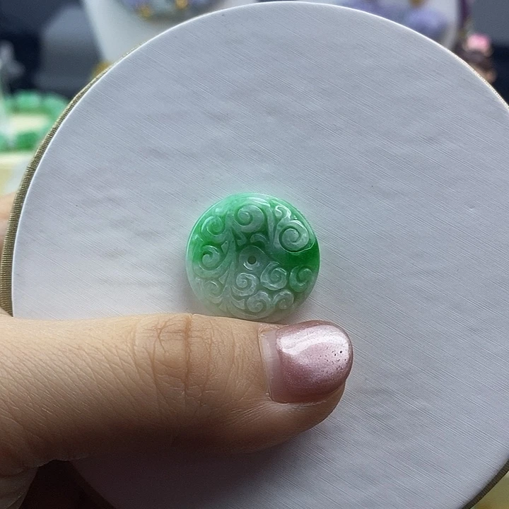 翡翠吊坠(不含链)未镶嵌翡翠雕刻回纹平安扣