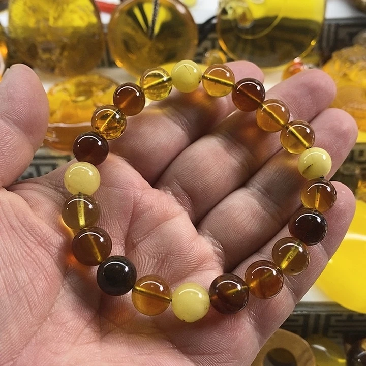 琥珀裸石未镶嵌手串
