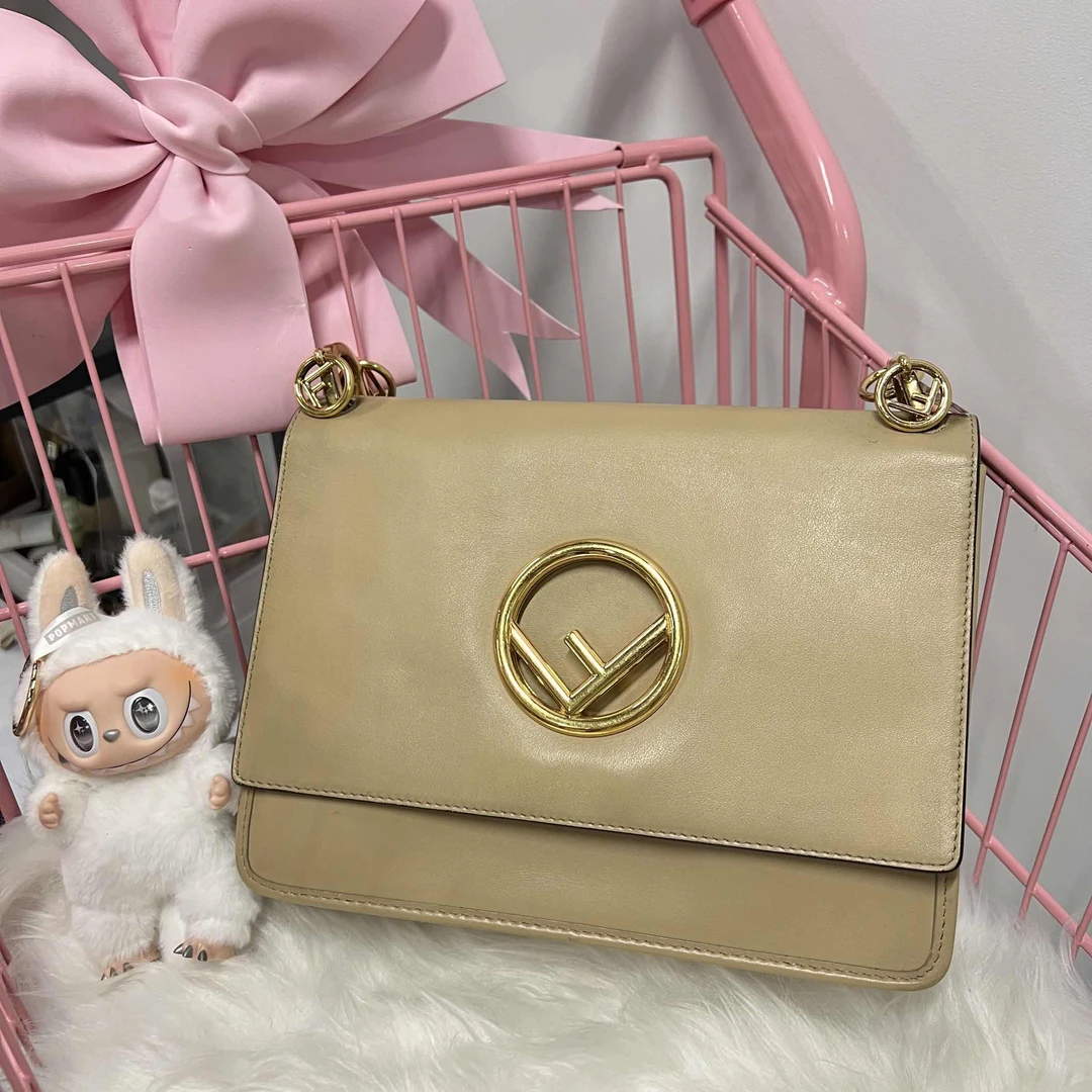 95新 FENDI/芬迪 全皮 man i系列斜挎包/0822