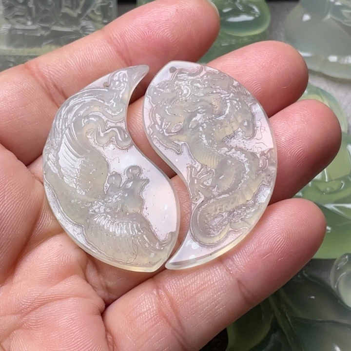 岫玉未镶嵌吊坠(赠链)