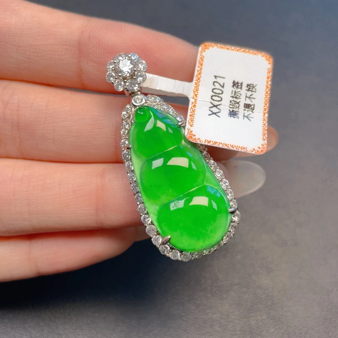 【闪购商品】吊坠(不含链)银S925镶嵌翡翠