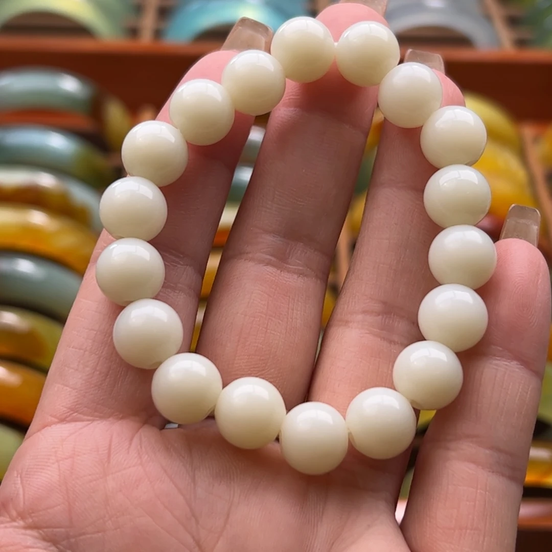 和田玉手串未镶嵌