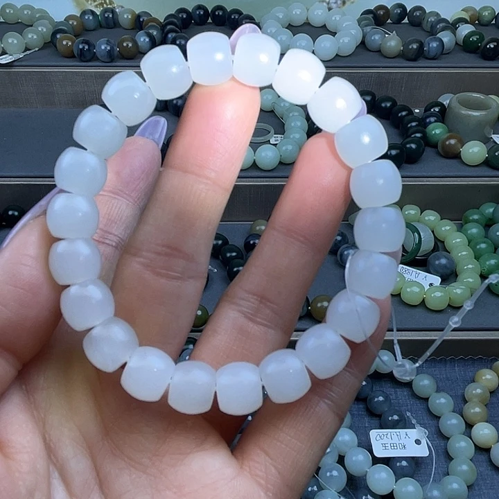 和田玉未镶嵌手链