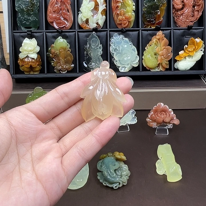 安****蛇纹石玉未镶嵌吊坠(不含链)
