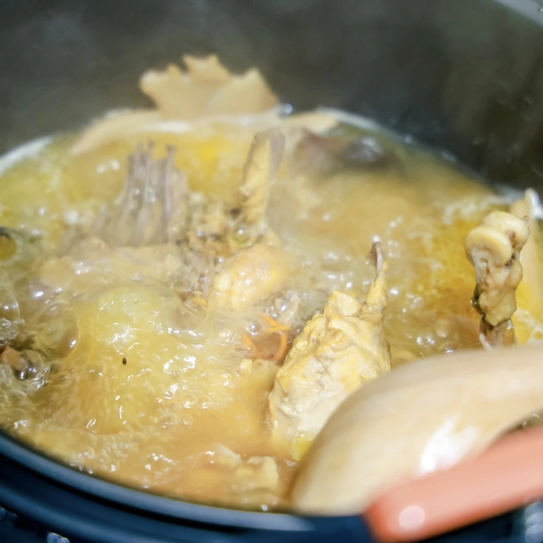 【京东冷链】老母鸡整鸡生态散养土鸡现杀正宗肉食用煲汤含配料