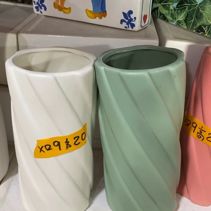 陶盆有孔 瑕疵针孔漏釉介意勿拍外口 9外高20