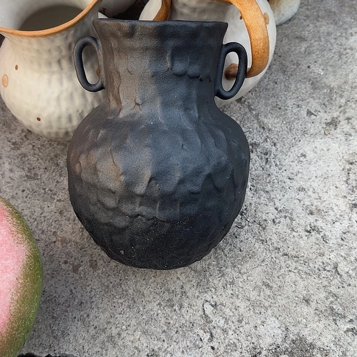 微瑕景德镇手工花瓶清