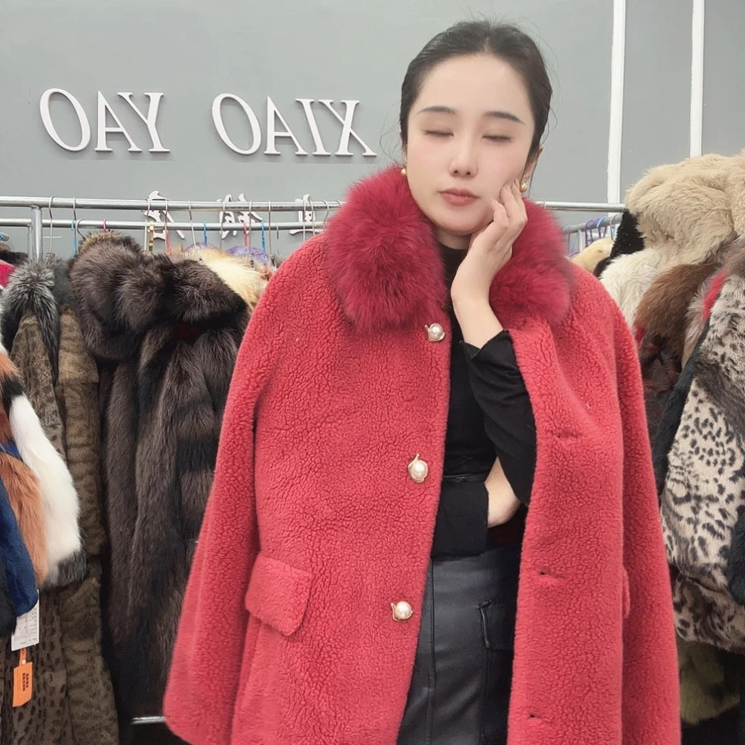 姚小妖家高端皮草