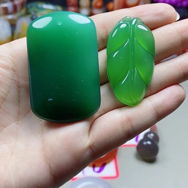 未镶嵌吊坠(不含链)玛瑙/玉髓王**一