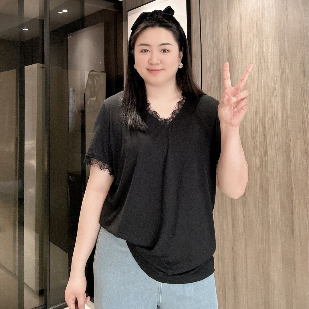 TAOJIA FAMILY【纯色蕾丝t】宽松v领设计黑色百搭女士大码t恤CZ0002