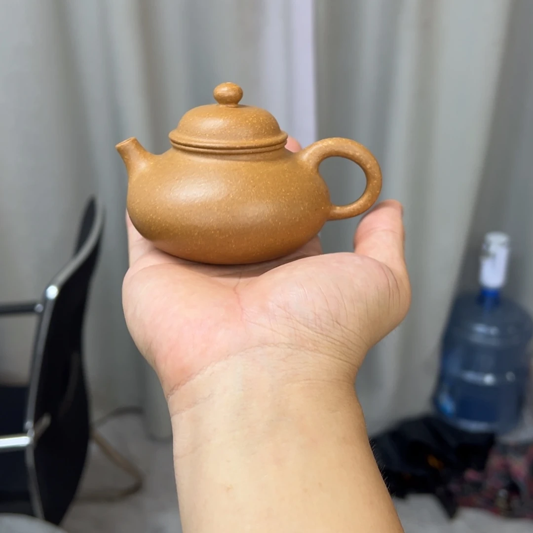 茶壶紫砂汽修厂和机械设备