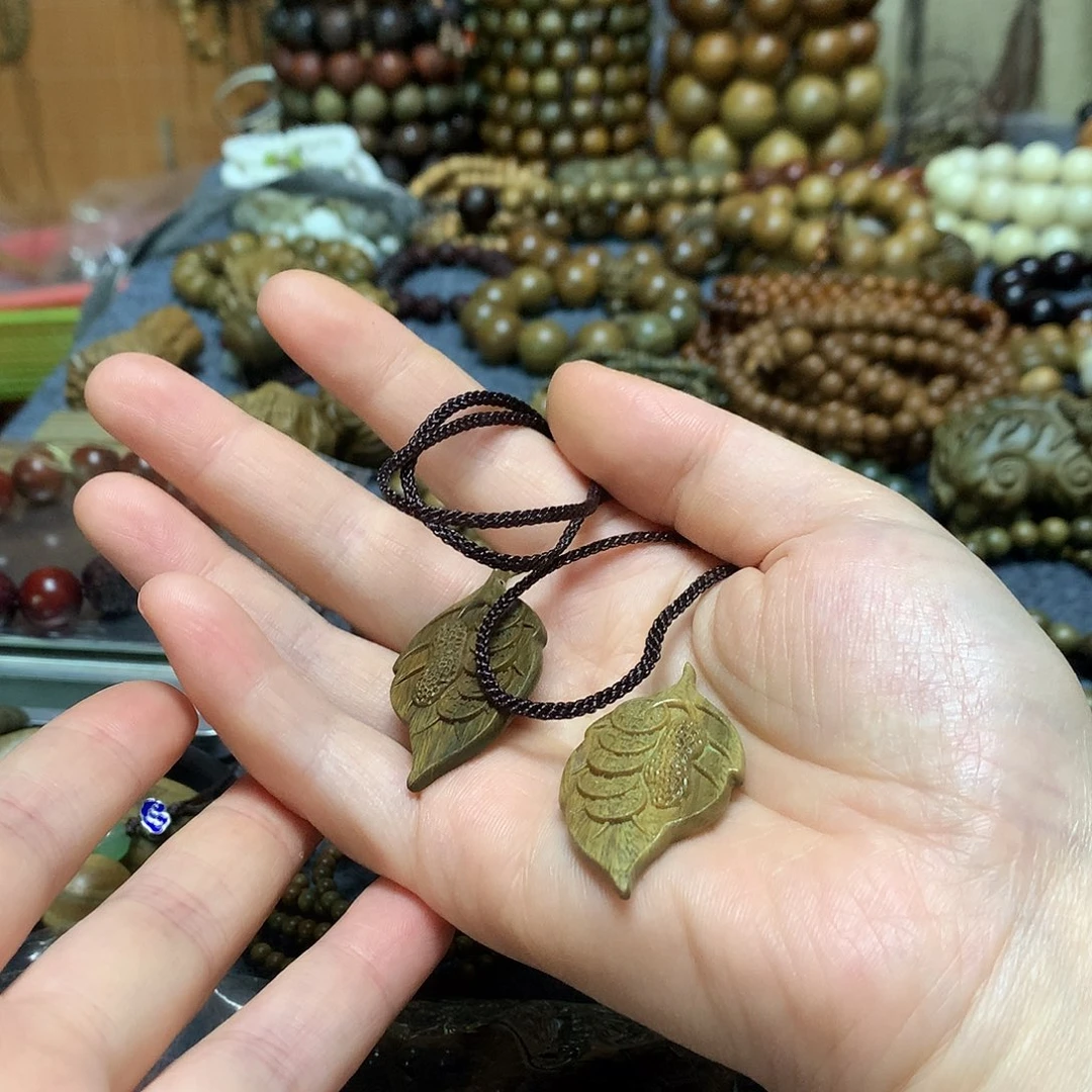 维腊木（绿檀）吊坠