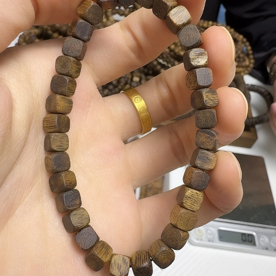 沉香沉香碎屑卡5方糖3克➕乌身圆叶