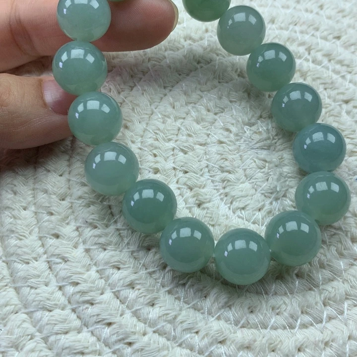 雪***花翡翠未镶嵌颈饰天然翡翠手串