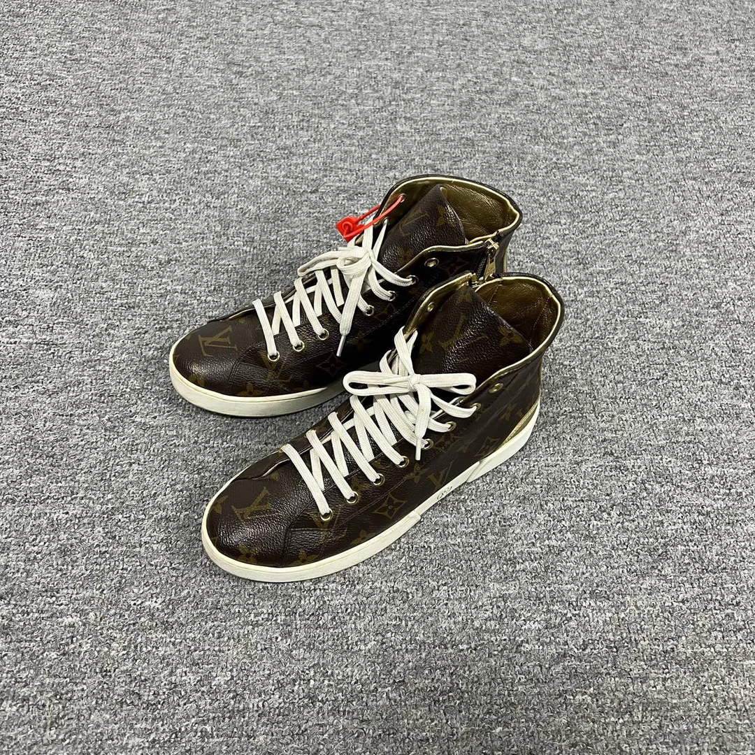 95新 LouisVuitton/路易威登 满印 老花 高帮休闲鞋 37码