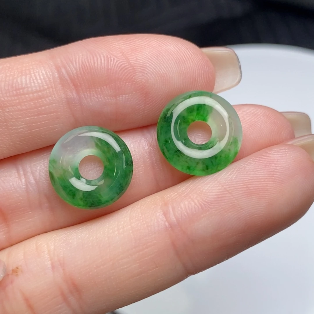 翡翠未镶嵌耳饰甜甜圈