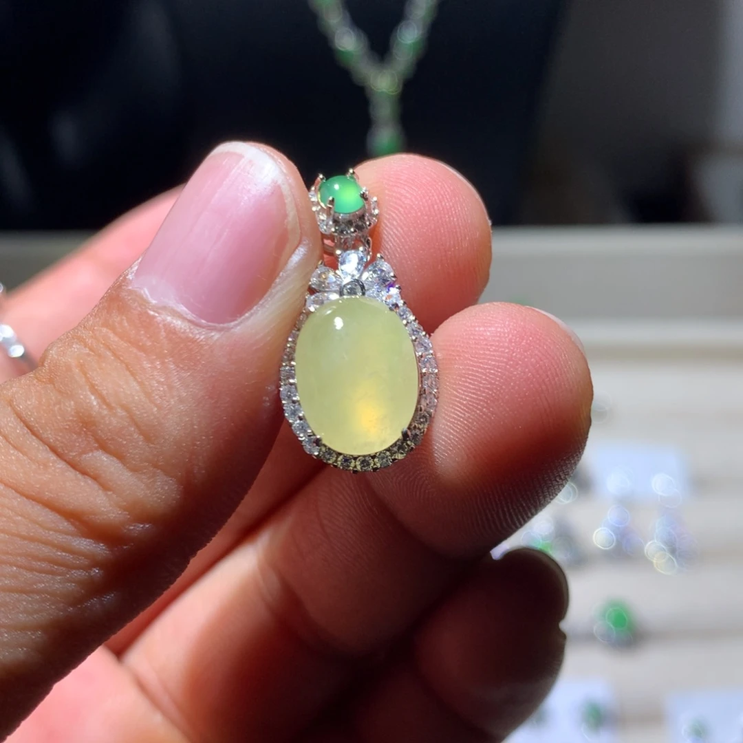 翡翠银S925镶嵌耳饰18