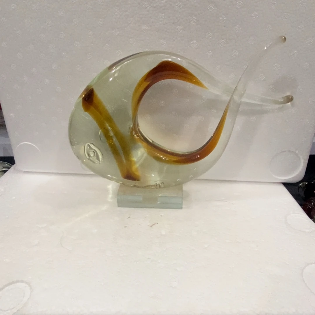 琉璃微微瑕异形鱼摆件