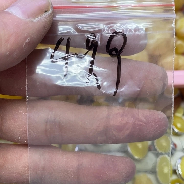 蜜蜡裸石未镶嵌喵***?吊坠