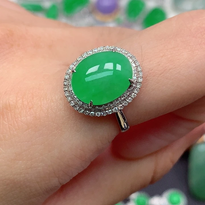 18K金镶嵌戒指翡翠翡翠