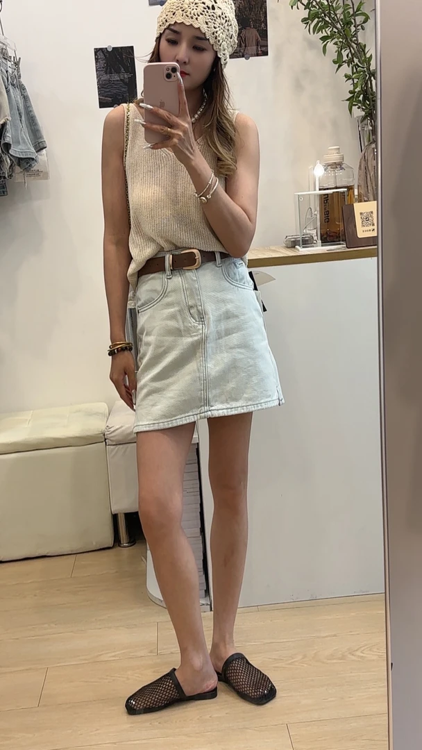 冰丝针织吊带上衣