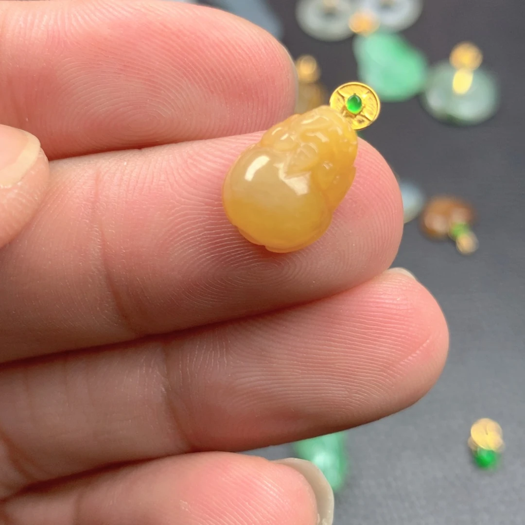 【闪购商品】颈饰18K金镶嵌翡翠翡翠