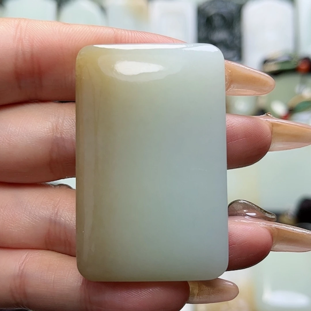 【闪购商品】颈饰未镶嵌和田玉