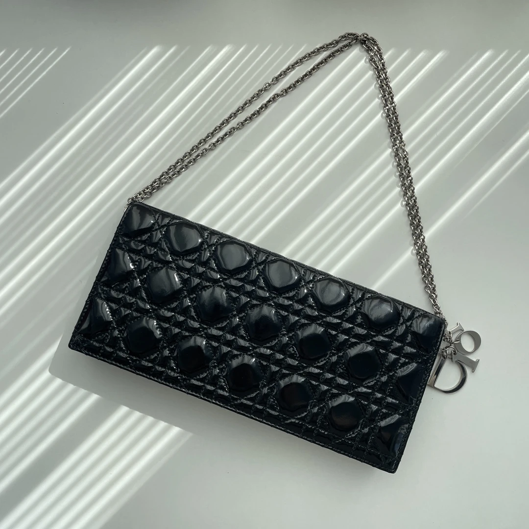 95新 DIOR/迪奥 迪奥戴妃漆皮黑色斜挎包