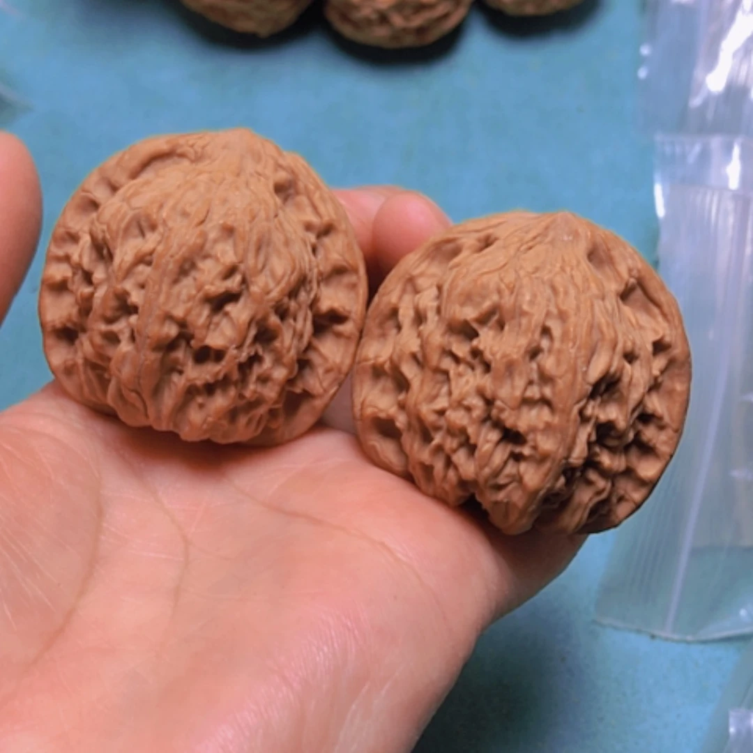 【闪购商品】核桃摆件42红狮子全品