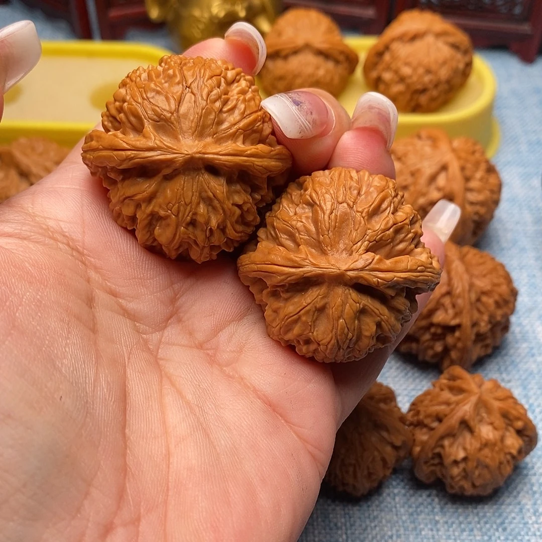 国***薄把件文玩核桃毕业肉球宫灯42全品