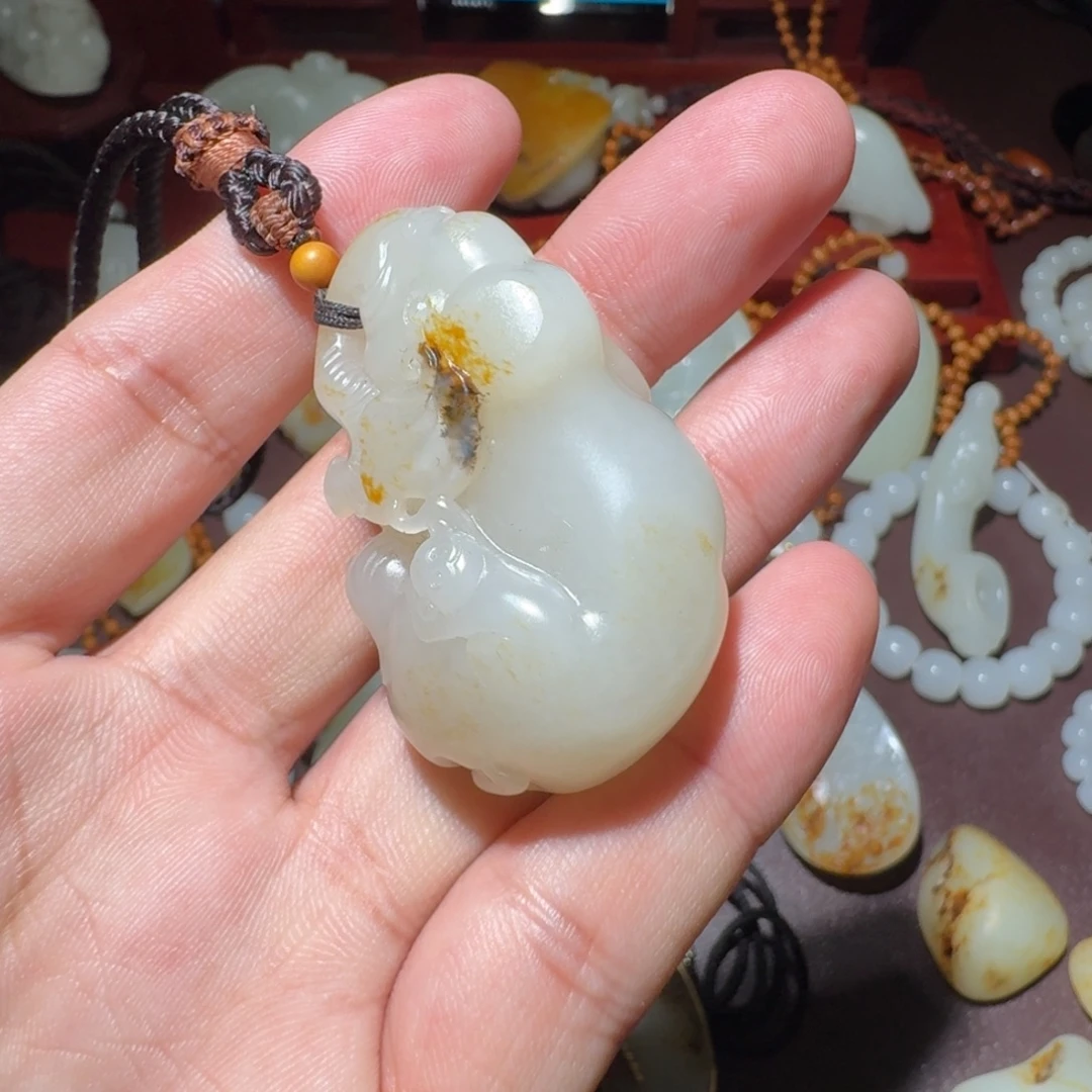 和田玉未镶嵌挂件