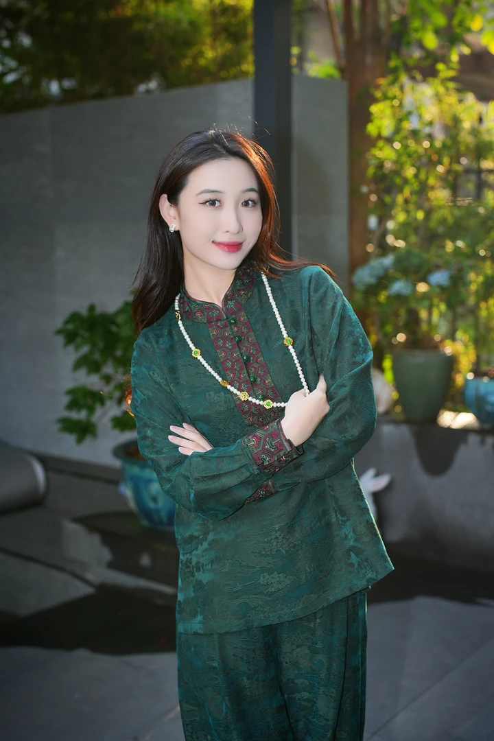 蓝大【花间】新中式国风桑蚕丝上衣7406