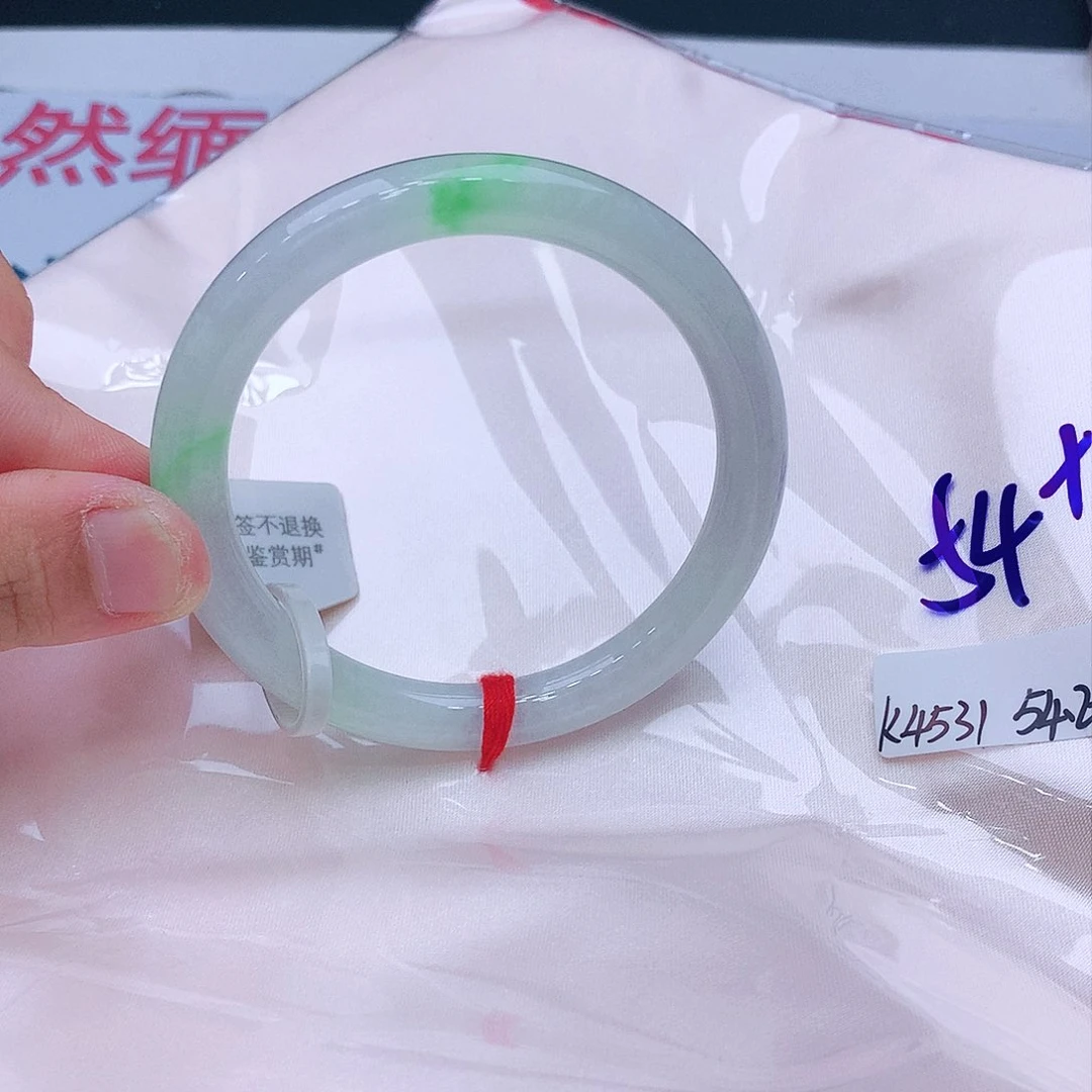 未镶嵌手镯翡翠我