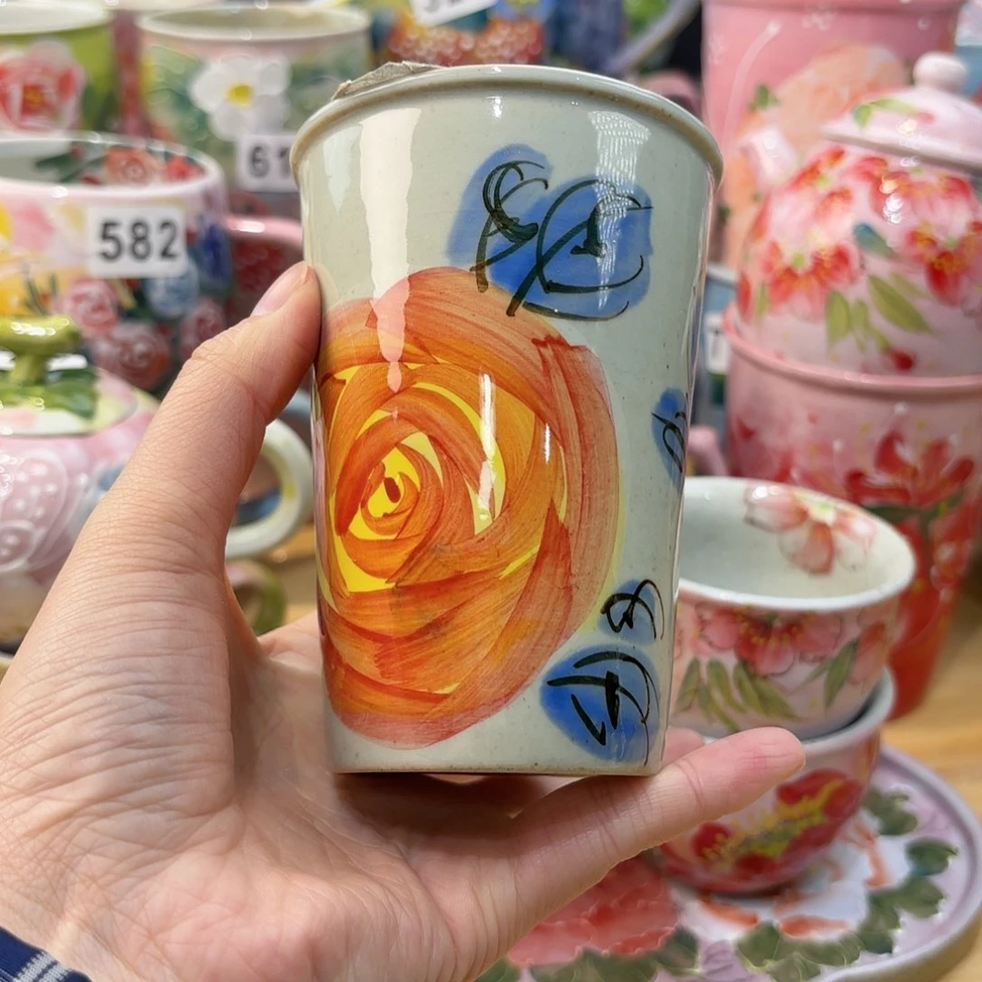 瓷片兔兔盖茨。兔兔好帅