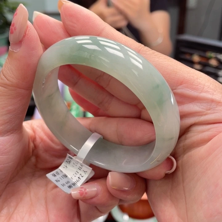 未镶嵌手镯翡翠58