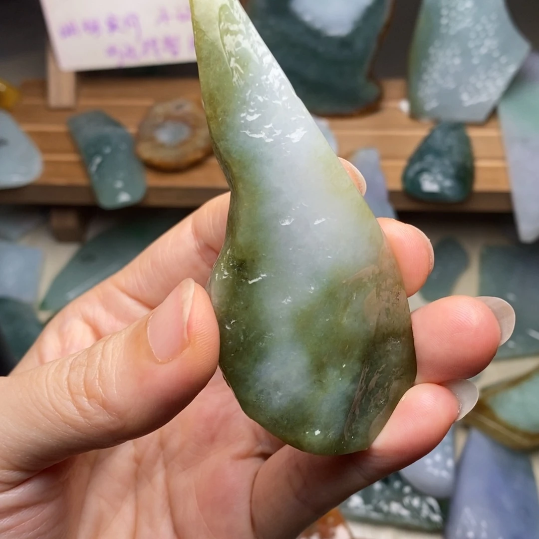 翡翠未镶嵌颈饰天然