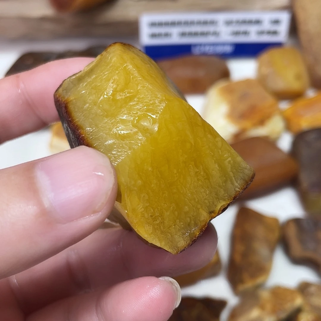 定制琥珀未镶嵌原矿琥珀
