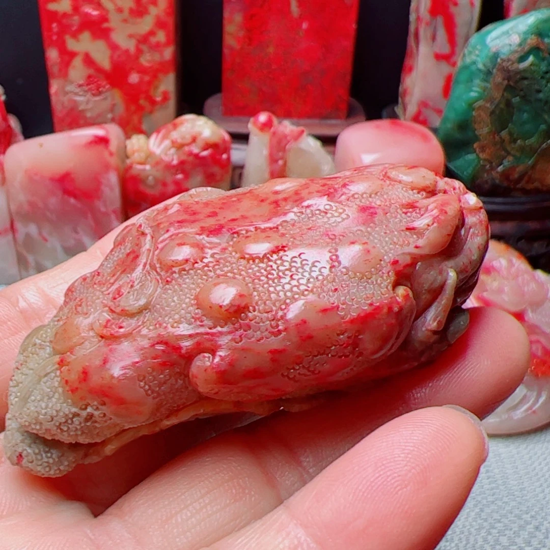 昌化石昌化鸡血石红金蟾