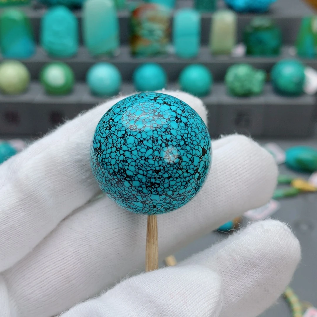 绿松石颈饰未镶嵌