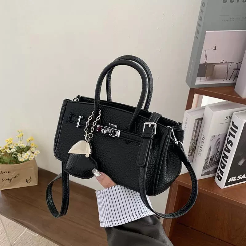 新款轻奢百搭高级感气质时尚斜挎女士包039 黑色