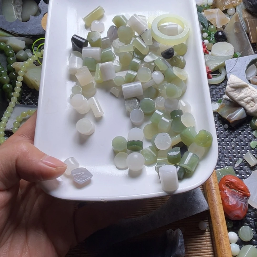 已***年和田玉（糖玉）未镶嵌挂件