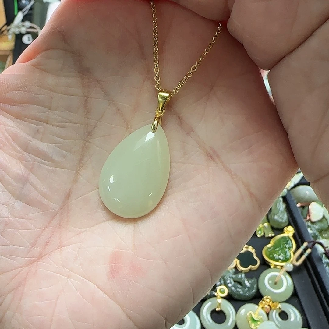 吊坠(赠链)银S925镶嵌和田玉阿*