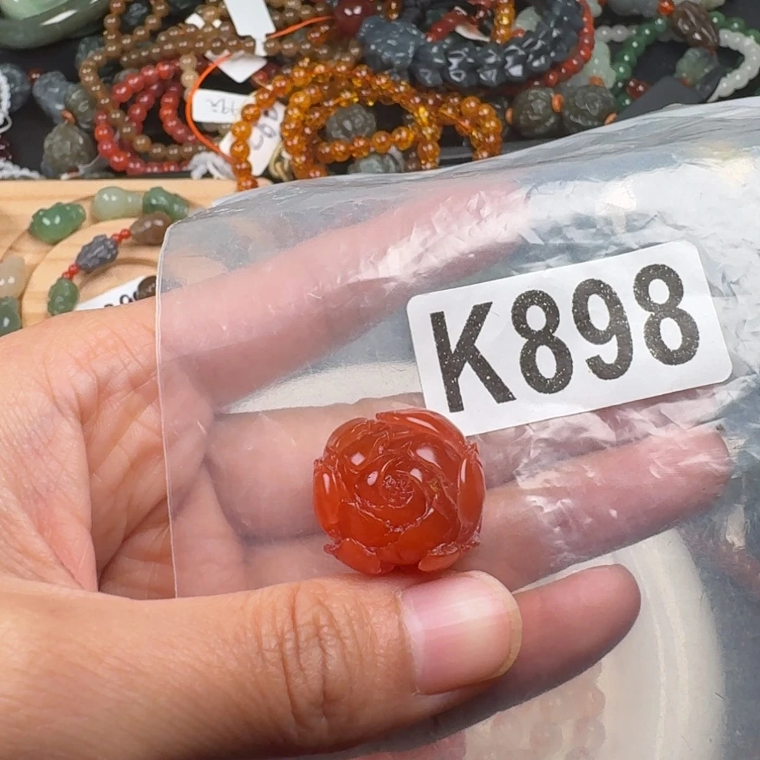 南红玛瑙未镶嵌珠宝奇石
