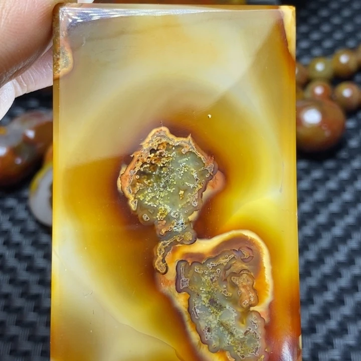 玛瑙/玉髓颈饰未镶嵌云*