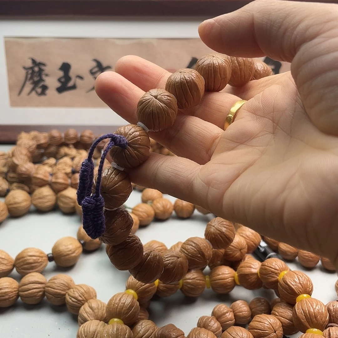 核桃Q****9老树猴头贵妃横孔